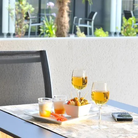 Eden Park Est, Avec Piscine Otel Pau