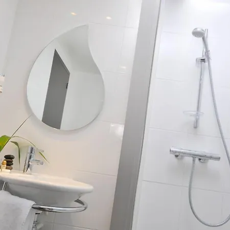 Eden Park Est, Avec Piscine