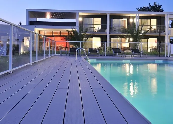 Eden Park Est, Avec Piscine