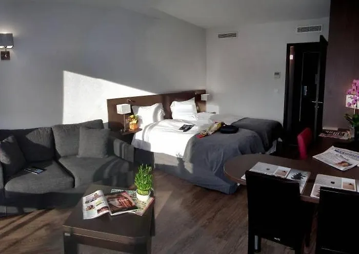 Eden Park Est, Avec Piscine