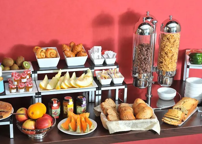 Eden Park Est, Avec Piscine Hotel 3*